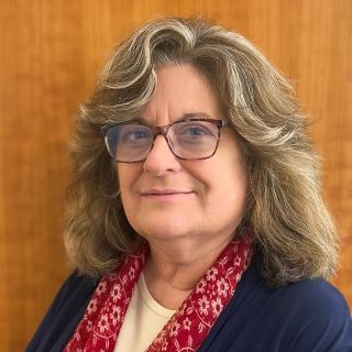 Hillary Pettegrew Headshot