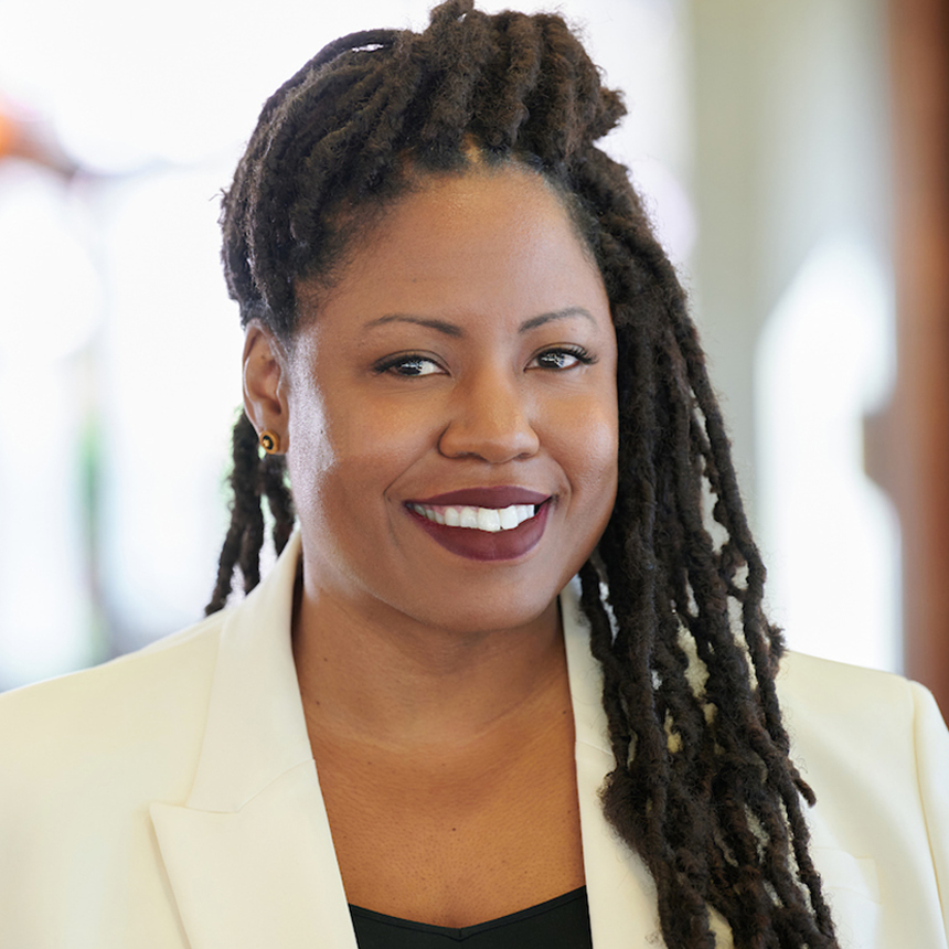 Alicia Williams headshot